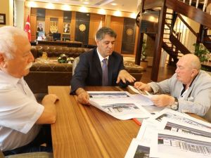 Ünlü sinema yapımcısı İnanoğlu’ndan Rektör Polat’a ziyaret