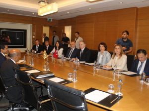 Bakan Özlü yabancı bakanlarla görüştü