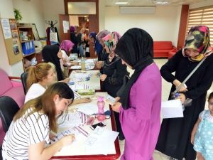 Tuzla Belediyesi Anne Çocuk Eğitim Merkezi yeni dönem kayıtlarına yoğun ilgi