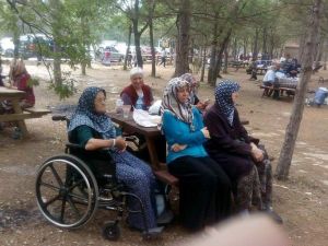Diyaliz hastaları piknikte buluştu