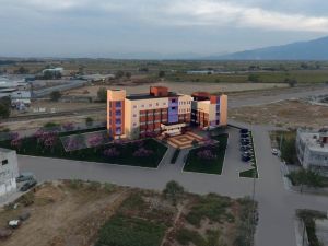 Saruhanlı’ya yeni yüksek okul binası