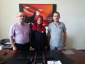 Bilgi yarışması il birincisi öğrenciye ödül