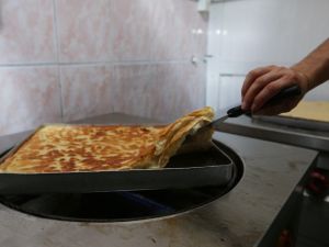 Yenimahalle zabıtasından kıyma mesaisi