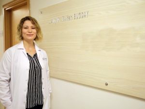 Op Dr. Sultan Buğday: “Kapalı ameliyat yöntemleriyle ağrı çok daha az hissediliyor”