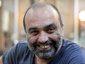 Ünlü isimlerden bayramda yola çıkanlara uyarı