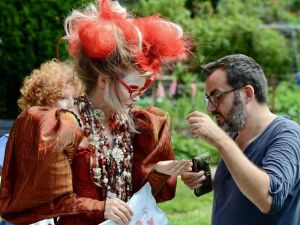 Alis’in Harikalar Diyarı’na İzmir Ekonomili tasarım