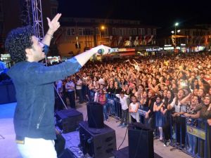 Buray, Kulalı hayranlarıyla buluştu