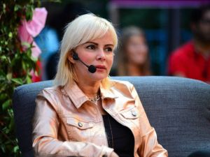 Ömür Gedik’ten Vatan Şaşmaz yorumu