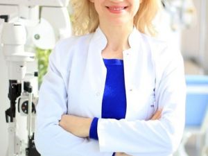 Göz makyajı yaparken dikkat