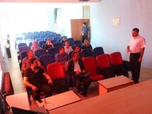 Çavdarhisar’da sınıf oğretmenlerine yeni müfredat hakkında Seminer