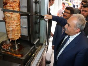 Bakan Fakıbaba, Manisa’da ayak basmadık yer bırakmadı