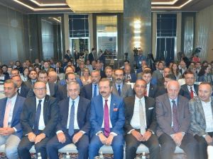 KKTC Cumhurbaşkanı Akıncı Türk iş dünyasına hitap etti