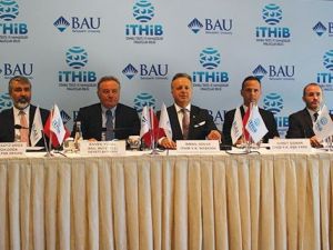 Üniversite tekstil sektörüne beyin takımı yetiştiriyor