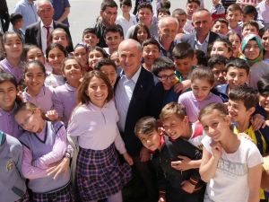 Başkan  Akgün: "Atatürk’ün yolundan, bilimin ışığından ayrılmayın"