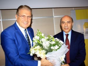 Dr. Aydın: “Eğitimde değişimi yakalayamayan çağın gerisinde kalır”