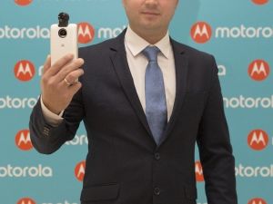 Motorola yeni modlarını tanıttı
