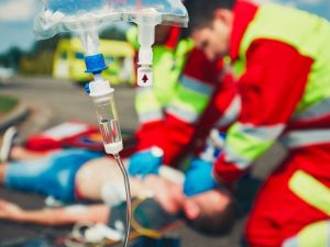 İAÜ’lü paramedikler aldıkları eğitimlerle hayat kurtarıyor