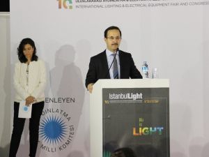 Aydınlatmanın tek çatı altında toplandığı IstanbulLight Fuarı başladı