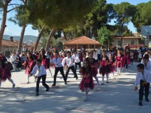 Selendi’de İlköğretim Haftası kutandı