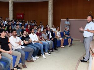 Diş Hekimliği Fakültesi oryantasyon programı tamamlandı