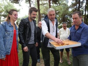 Baklavalı “Düğüm Salonu” toplantısı