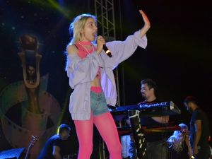 Herkes bunu konuşuyor; “Aleyna Tilki konserini Conolar mı bastı?”