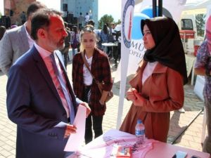 Üniversite öğrencileri oryantasyon etkiliğinde buluştu