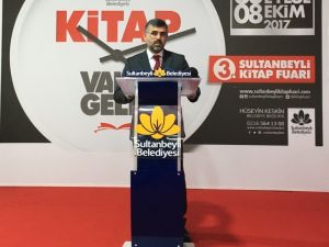 Kitapseverler, 3’üncü Sultanbeyli Kitap Fuarı’nda buluştu