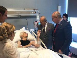 Tedavi gören ünlü bestekar Alaeddin Yavaşça’ya hemşehri morali