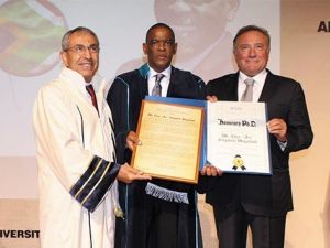 BAU’dan Güney Afrikalı eğitim liderine fahri doktora