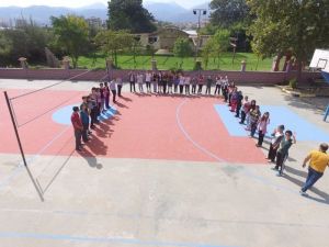 Alaşehir Belediyesi öğrencilerin yüzünü güldürdü