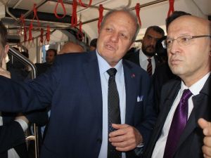 Türkiye’nin ilk metro aracı ihracatı Bozankaya’dan