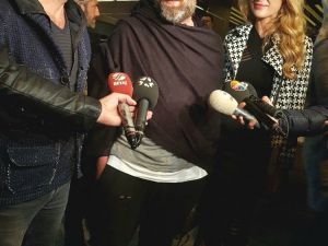 İş adamı Hakan Cengiz oyuncularla buluştu