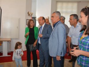 Efeler’de üç boyutlu Kat-ı Sanatı sergisi açıldı