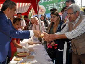 Nazilli Belediyesinin aşure geleneği sürüyor