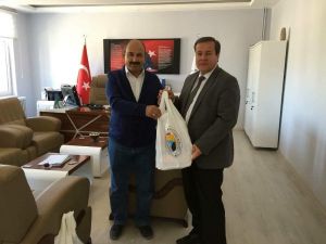 Gediz Ticaret ve Sanayi Odası’ndan kırtasiye yardımı