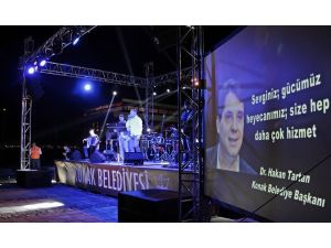 Bosnalı İzmirlileri Coşturdu