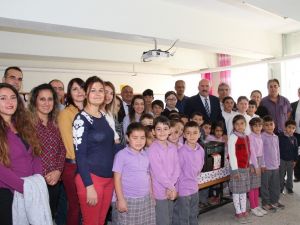 Kuyucak’ta atık pil toplayan okullar ödüllerini aldı