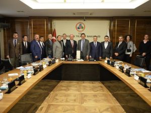 Bakan Tüfenkci perakendecilere sebze meyve standardını anlattı