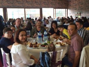 Çekirdek aileydiler, Değişim’le kocaman aile oldular