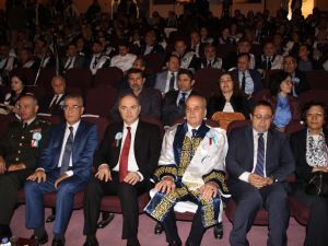 Bakan Özlü, MCBÜ’de ilk dersi verdi