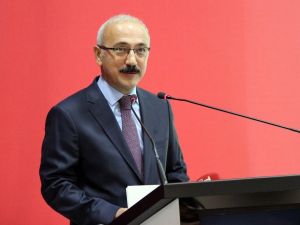 Bakan Elvan: “Ben rektör olsam mezun olan öğrencilerin yüzde kaçını işe yerleştirebiliyoruz, buna bakardım”
