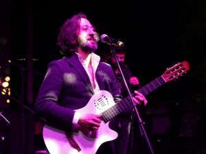 Fettah Can: "Hemen evlenin çocuk yapın"