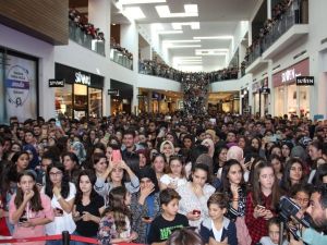 Manisa’da Oğuzhan Koç ve Ferman Akgül rüzgarı