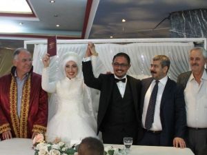 Alişiroğlu ve Güney ailelerinin mutlu günü