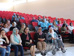 Anne ve anne adaylarına çocuk sağlığı eğitimi