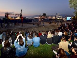 Körfezde konser keyfi