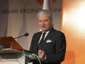 Uluslararası derecelendirme kuruluşu İzmir Ekonomi’yi yukarıya taşıdı