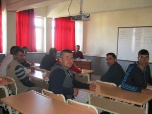 Altıntaş’ta katı yakıtlı kalorifer ateşçiliği kursu