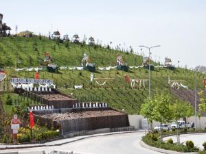 Pursaklar’da Ertuğrul Gazi Parkı rengarenk oldu
